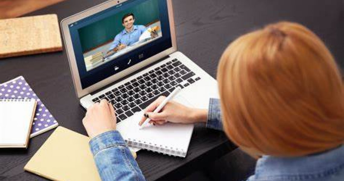 Orientamento universitario online per gli studenti Orientamento universitario online per gli studenti