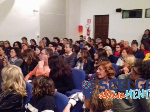 Prevenire le dipendenze dai social - 15/05/2019 Prevenire le dipendenze dai social - 15/05/2019